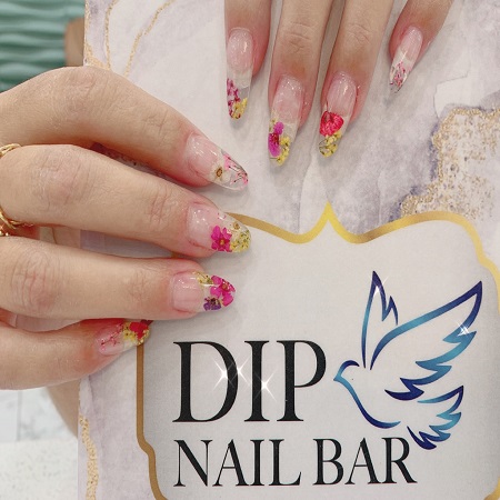 NATURAL NAILS